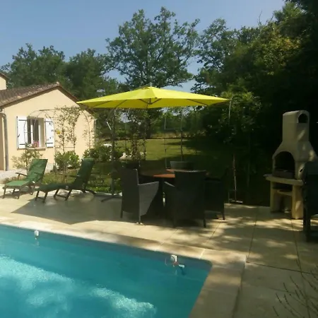 Сasa de vacaciones De Nye Augignac